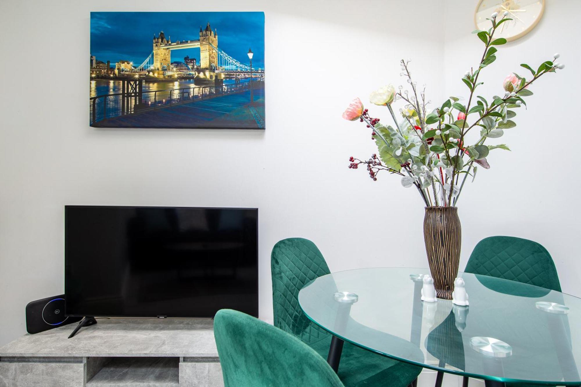 Cosy 1 Bed Apartment With Free Parking Close To Underground Station Zone 2 For Quick Access To Central London Up To 5 Guests Exterior photo